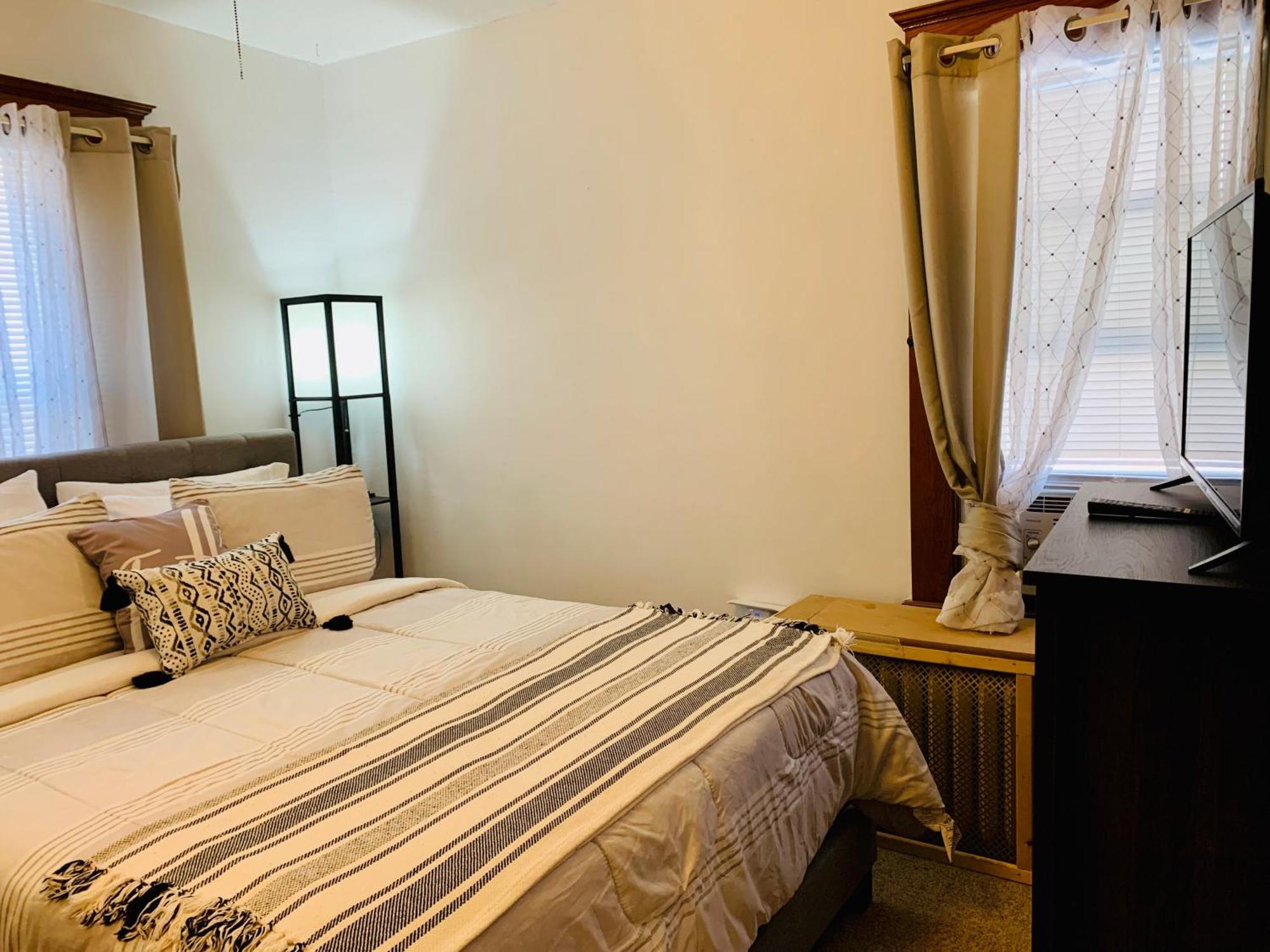 Cozy First Floor Apartment Чикопи Экстерьер фото